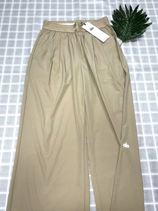 Alo Yoga Pants - Alo Yoga Suit Up Trouser in Gravel size XS-S(Regular fit)30-inch inseam🌟